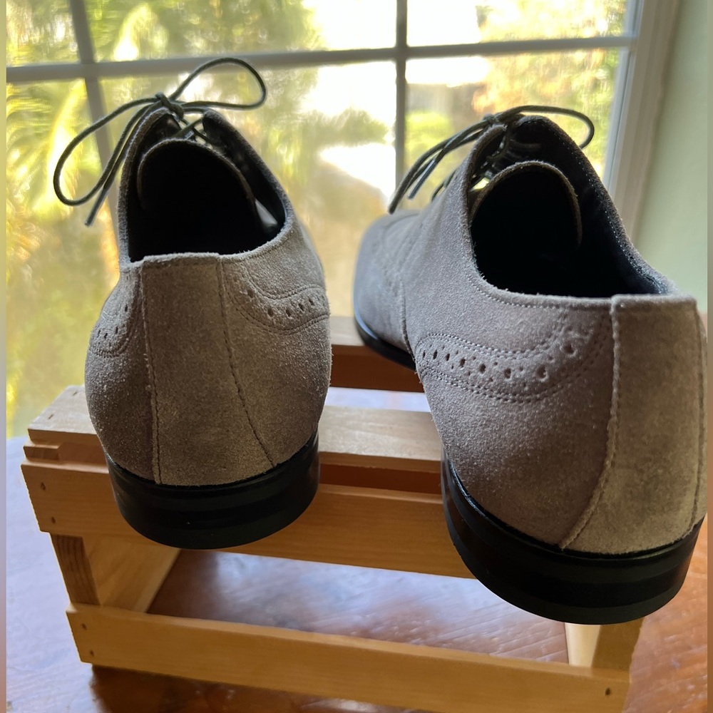 Hugo Boss Lace Up Dove Gray Suede Wingtip Oxfords - Picture 7 of 16